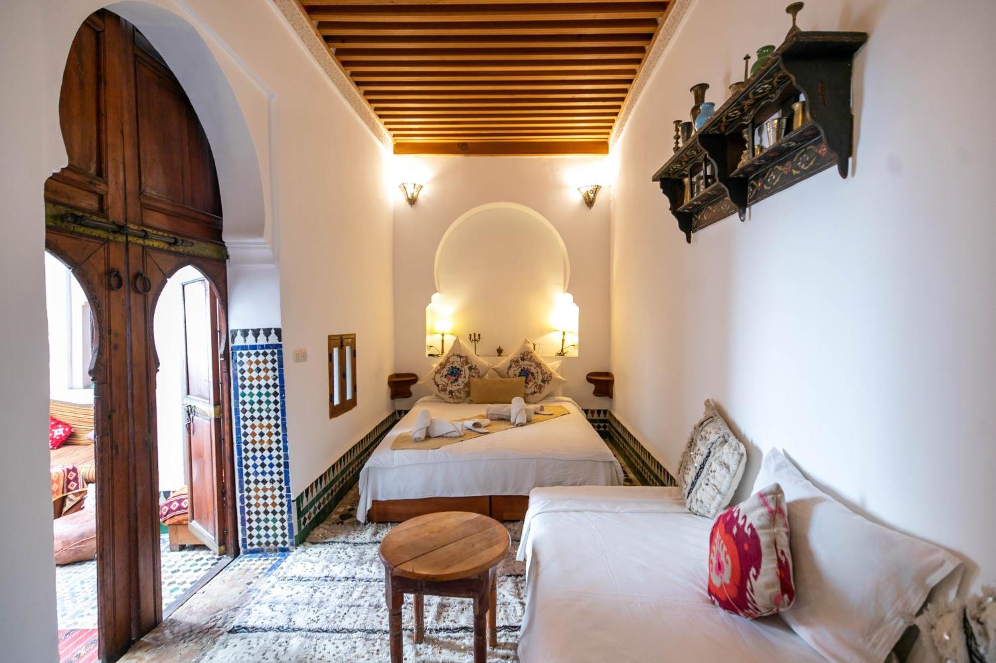 Dar Authentic Fes - Familly Hosting Bed & Breakfast Exterior photo