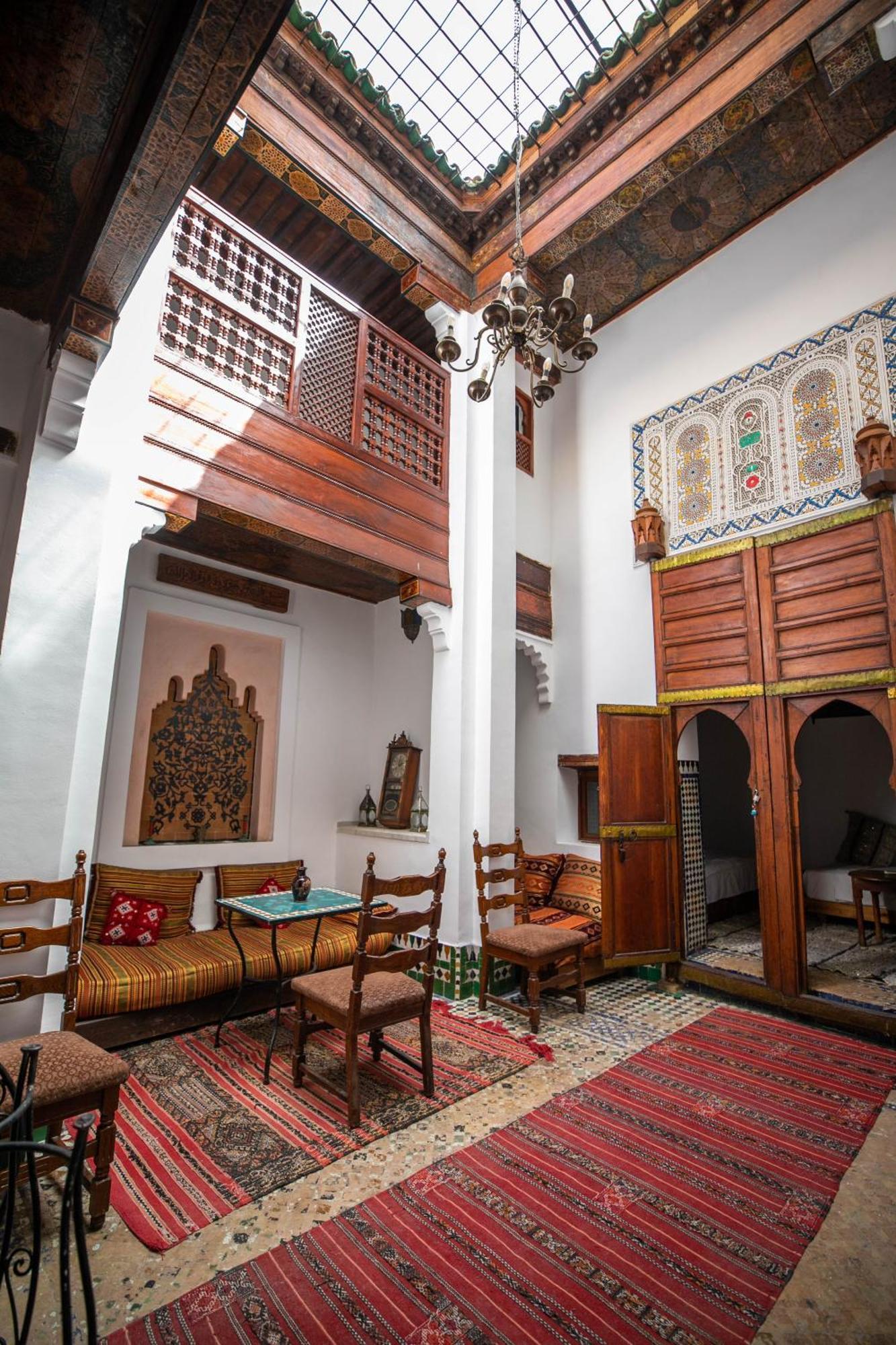 Dar Authentic Fes - Familly Hosting Bed & Breakfast Exterior photo